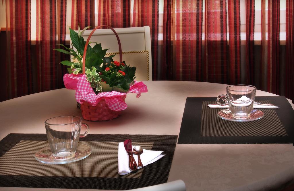 Hotel Due Spade Fidenza Εξωτερικό φωτογραφία