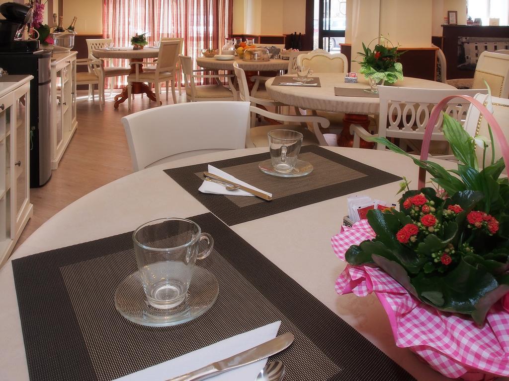 Hotel Due Spade Fidenza Εξωτερικό φωτογραφία