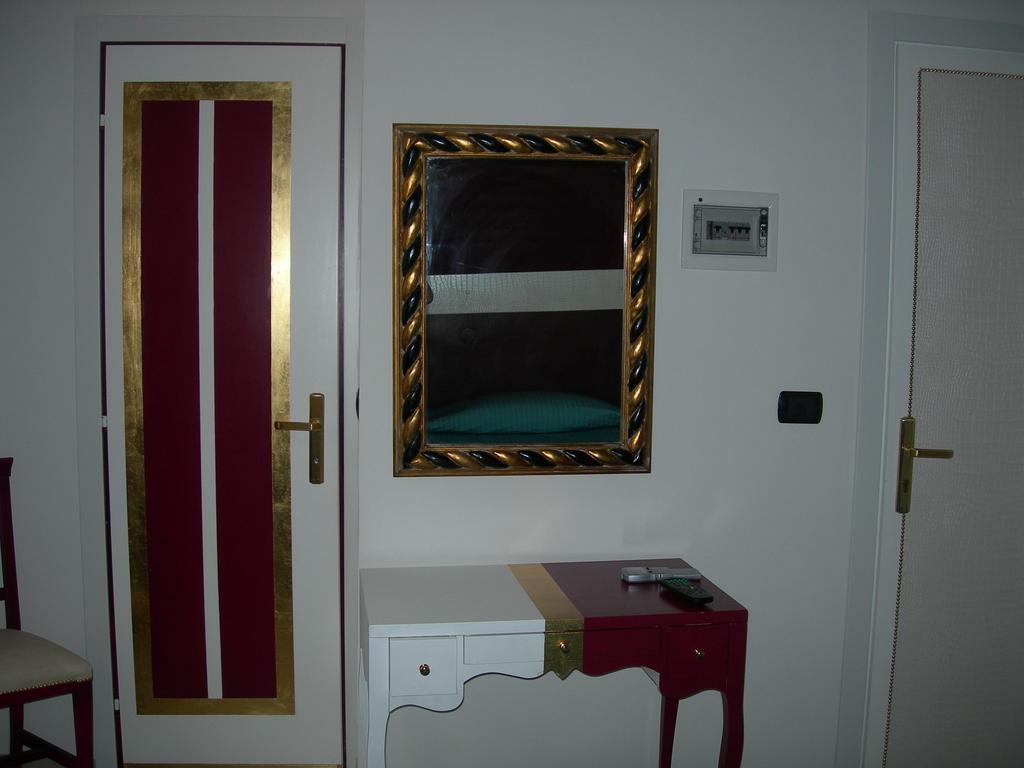 Hotel Due Spade Fidenza Δωμάτιο φωτογραφία