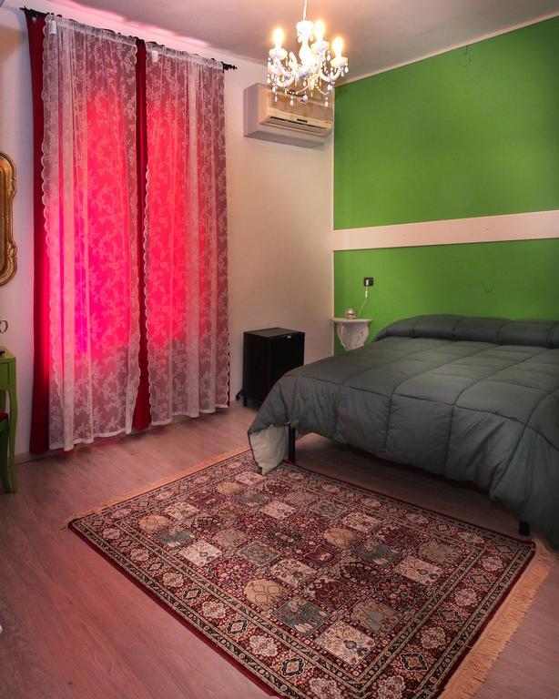 Hotel Due Spade Fidenza Δωμάτιο φωτογραφία