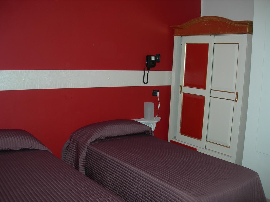 Hotel Due Spade Fidenza Εξωτερικό φωτογραφία