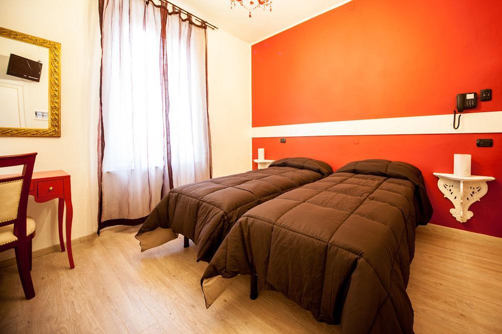 Hotel Due Spade Fidenza Εξωτερικό φωτογραφία