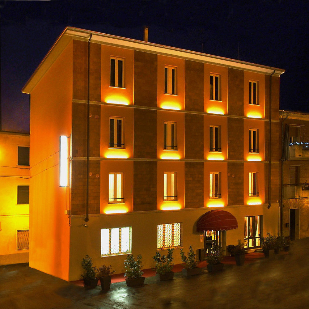 Hotel Due Spade Fidenza Εξωτερικό φωτογραφία